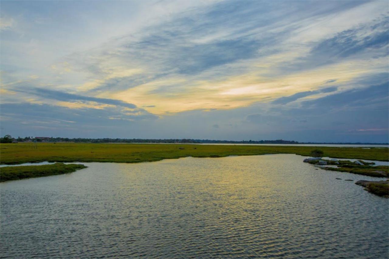 Nikara Nature Resort Arugam Bay Buitenkant foto