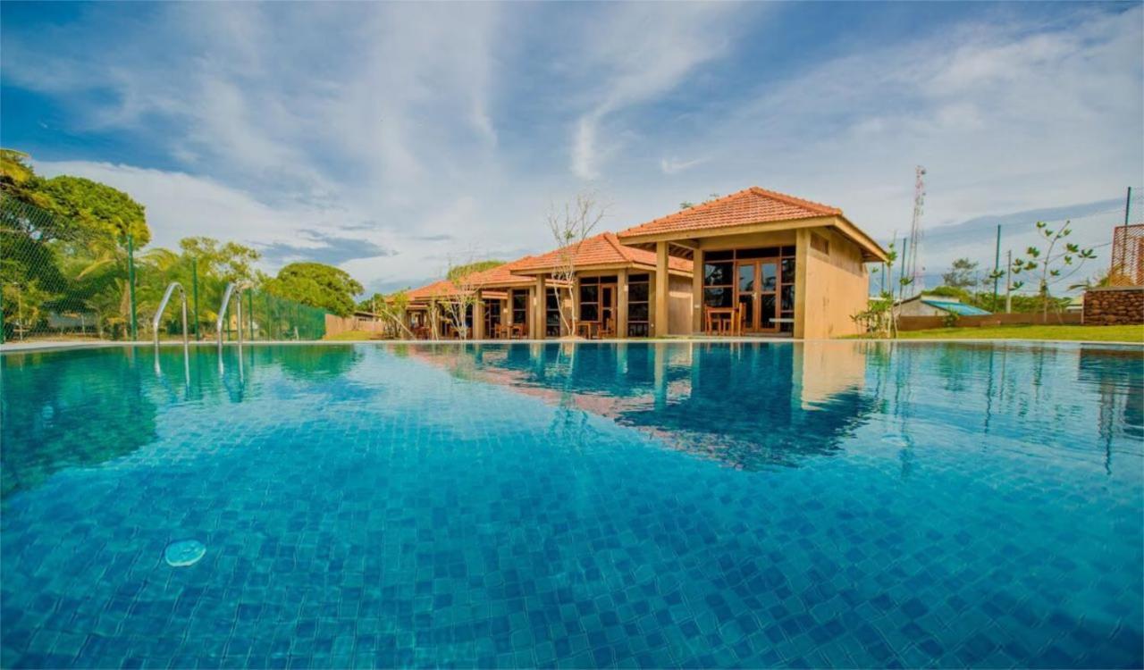 Nikara Nature Resort Arugam Bay Buitenkant foto